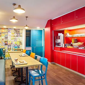Hotel Hotelf1 Centre Courtine Gare, Avignon