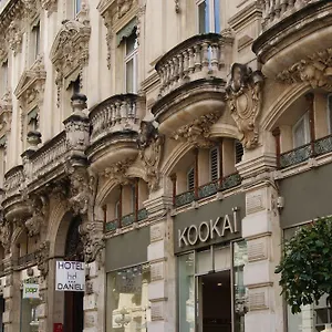 Hotel The Originals Boutique, Danieli,, Aviñón