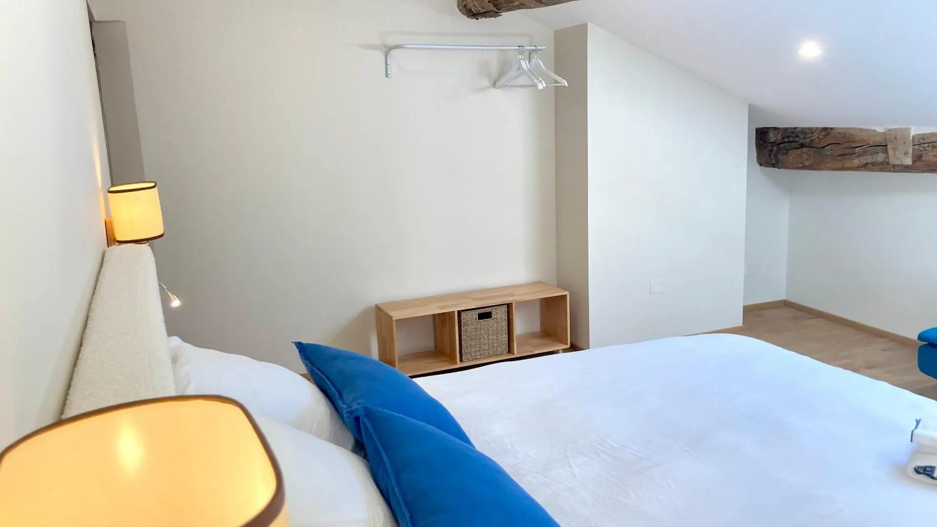 Le Petit Avignon - Chambres & Appartement A Deux Pas Du Pont D'Avignon Et Du Palais Des Papes Frühstückspension